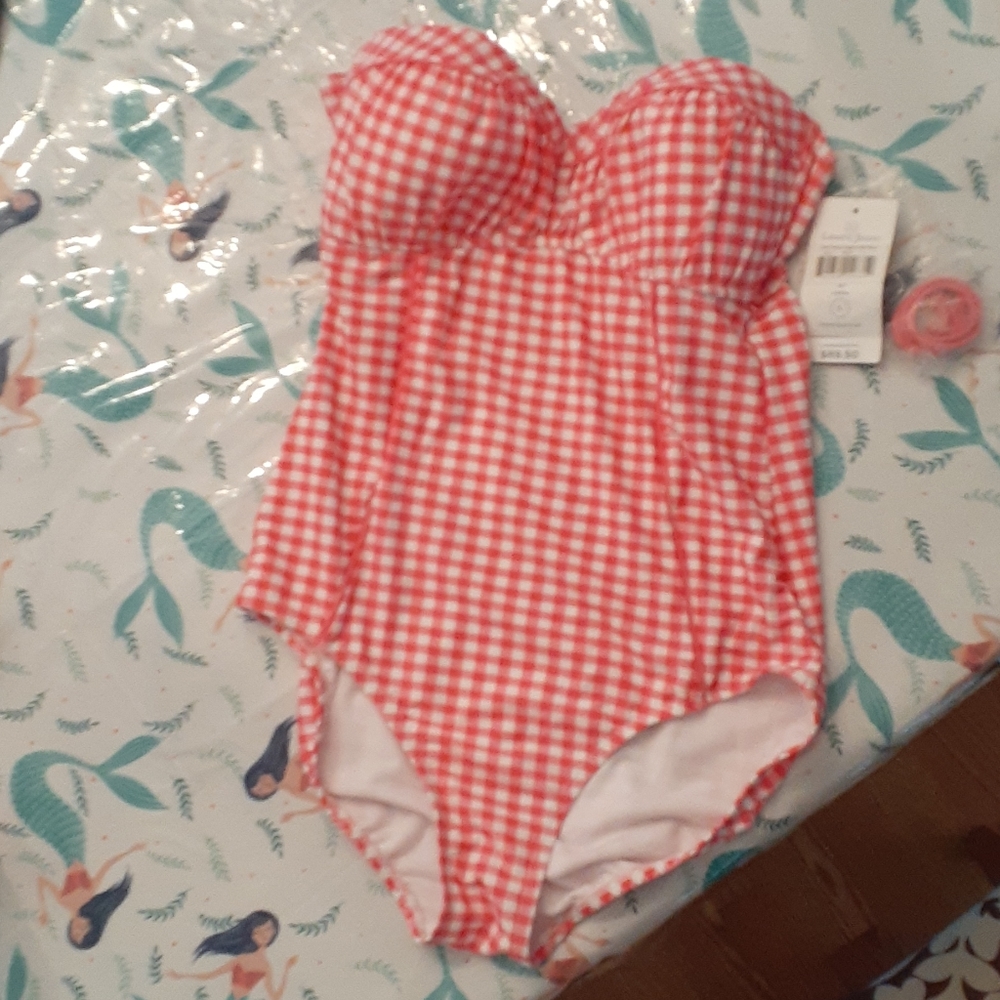 Lauren James NWT one piece bathing suit.